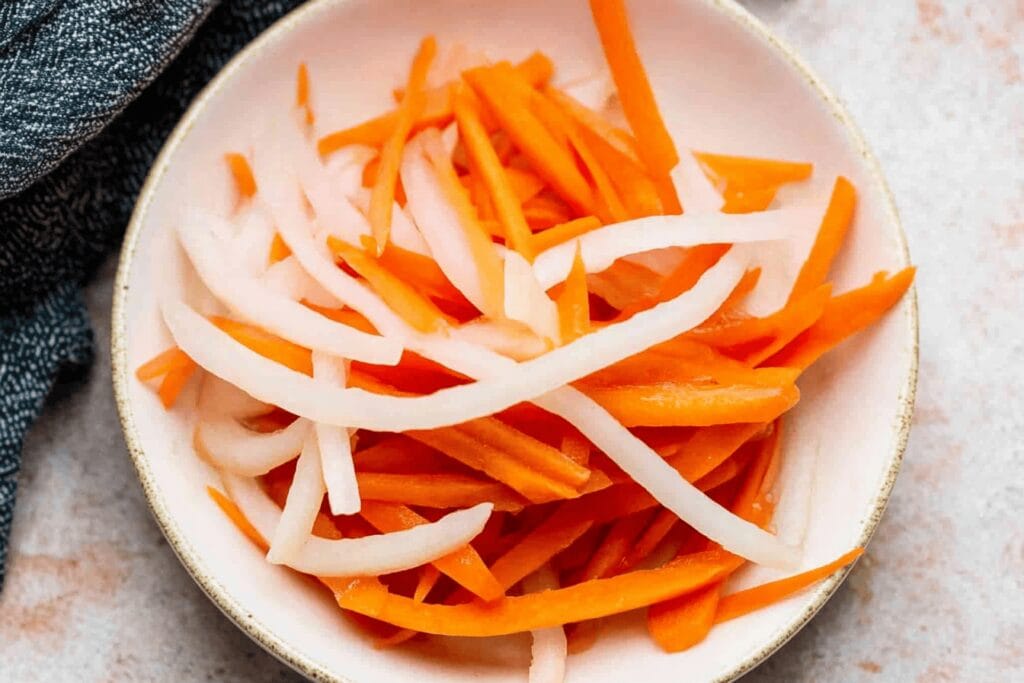 Vietnamese Pickled Carrots and Daikon Recipe