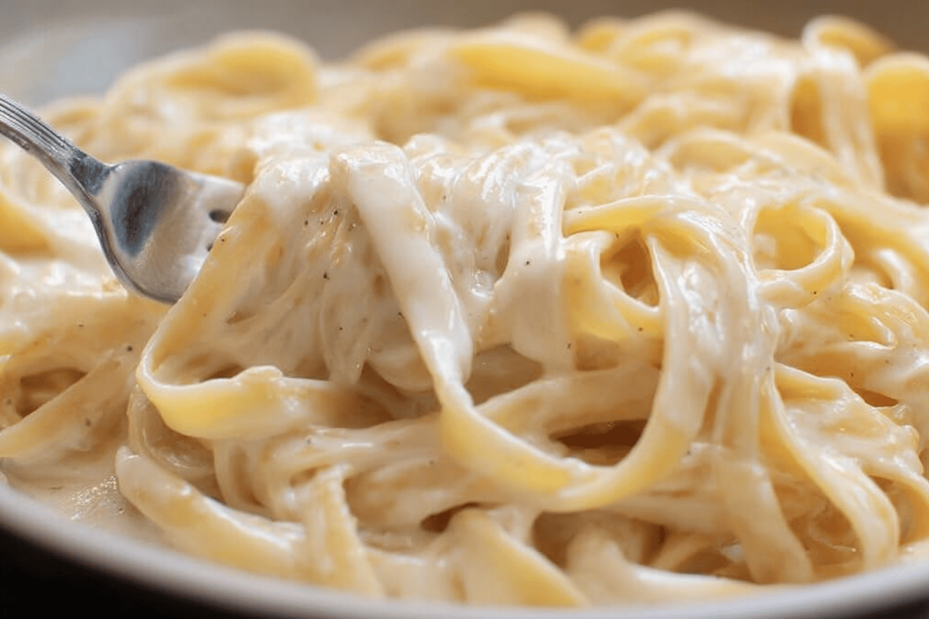 Creamy Homemade Alfredo Sauce Recipe