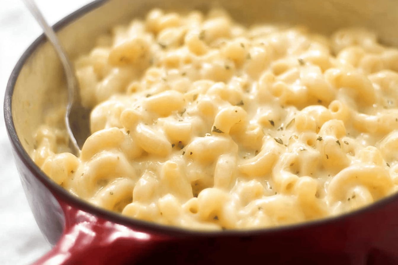 Creamy Stovetop Macaroni and Cheese Recipe