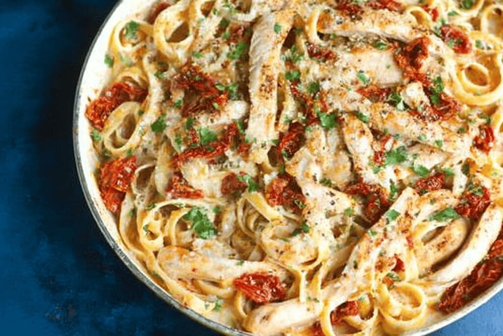 Creamy Sun-Dried Tomato Fettuccine Alfredo Recipe