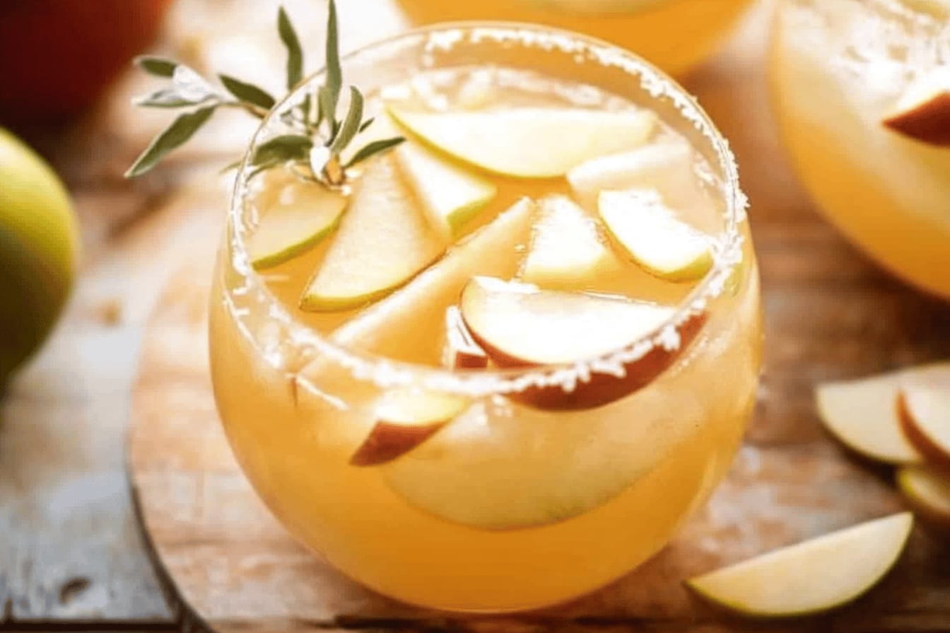 Delicious Apple Pie Punch Recipe