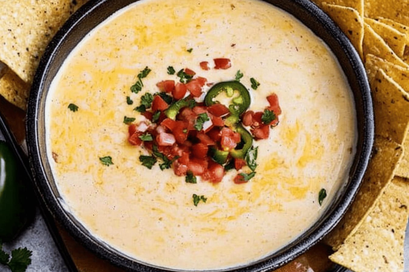 Easy White Queso Recipe for a Restaurant Experience