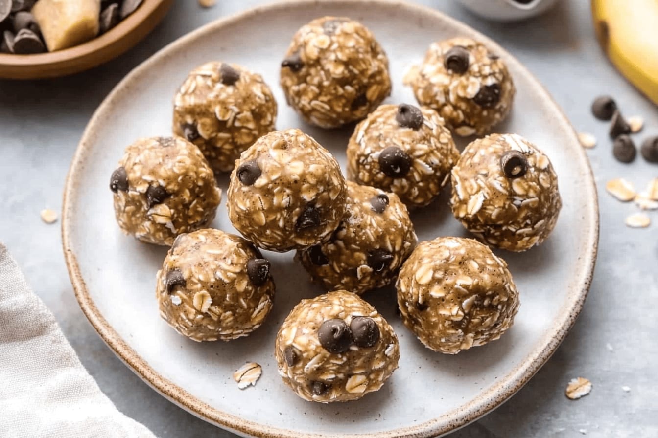 Peanut Butter Banana No-Bake Energy Bites
