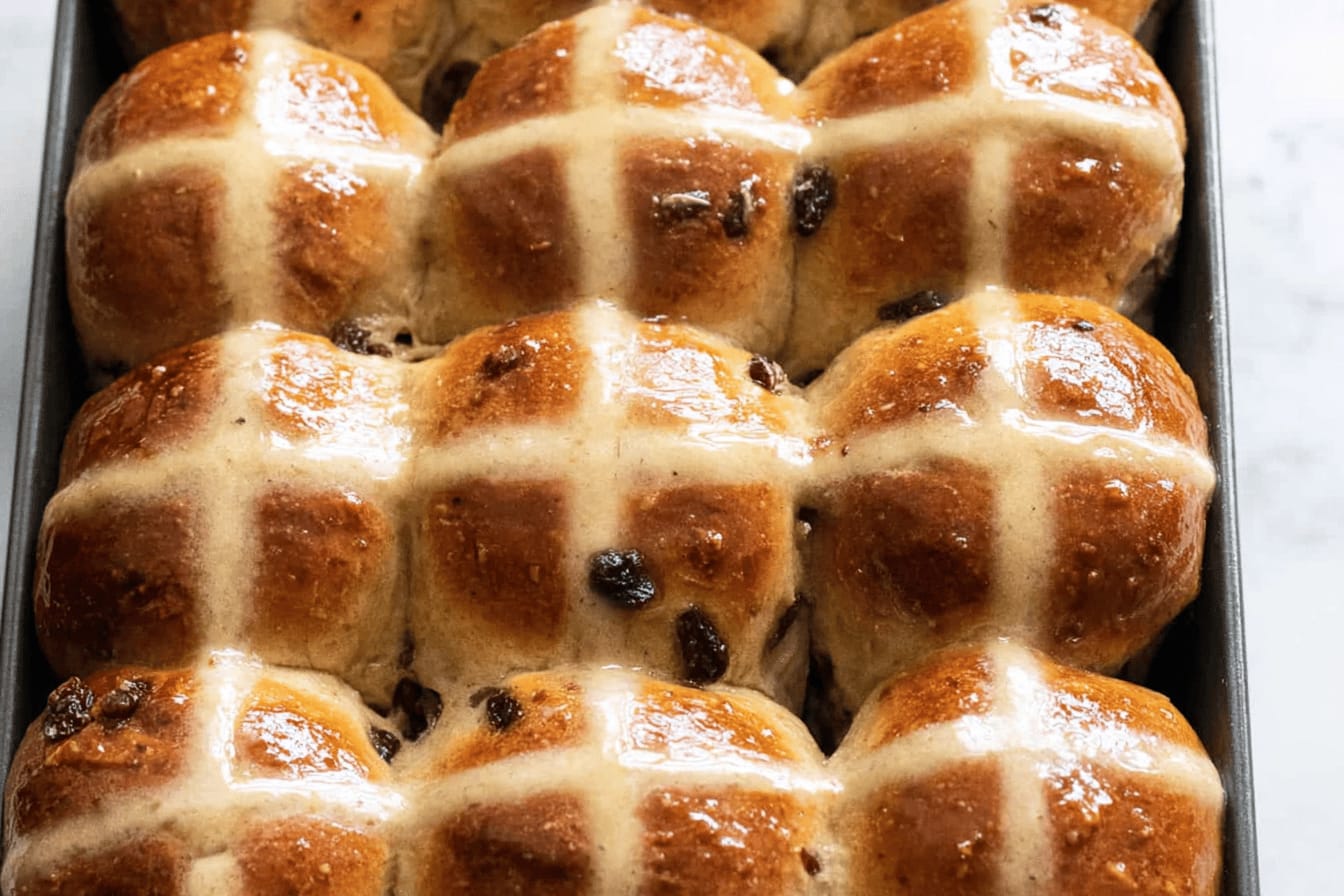 Perfect Homemade Hot Cross Buns Recipe