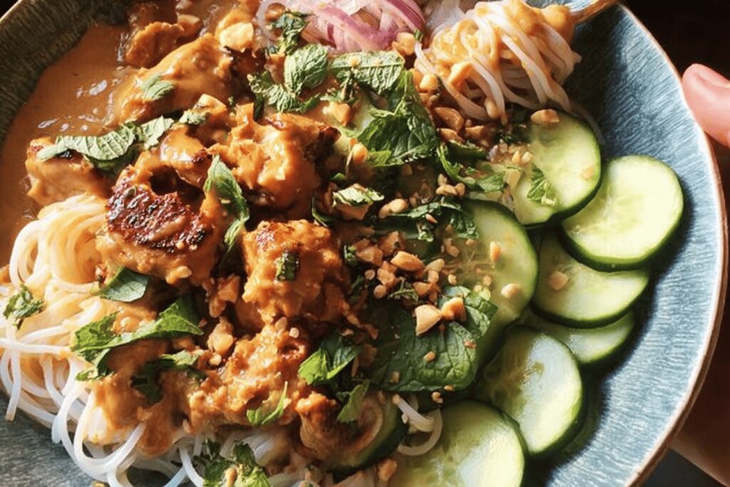 Thai Peanut Chicken Bowl Recipe