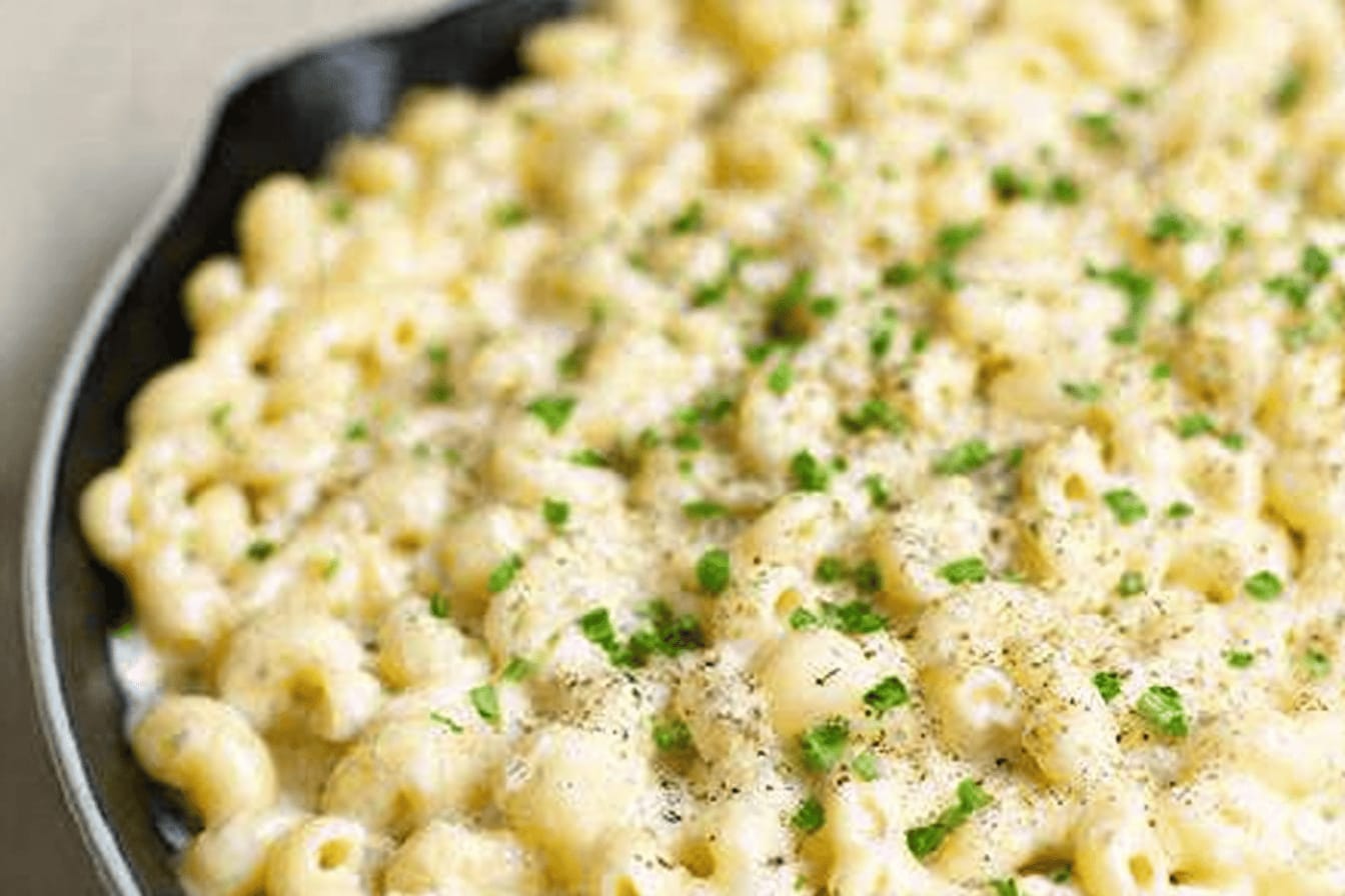 Garlic Parmesan Mac and Cheese Recipe