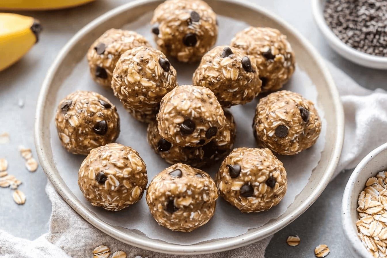 Peanut Butter Banana No-Bake Energy Bites