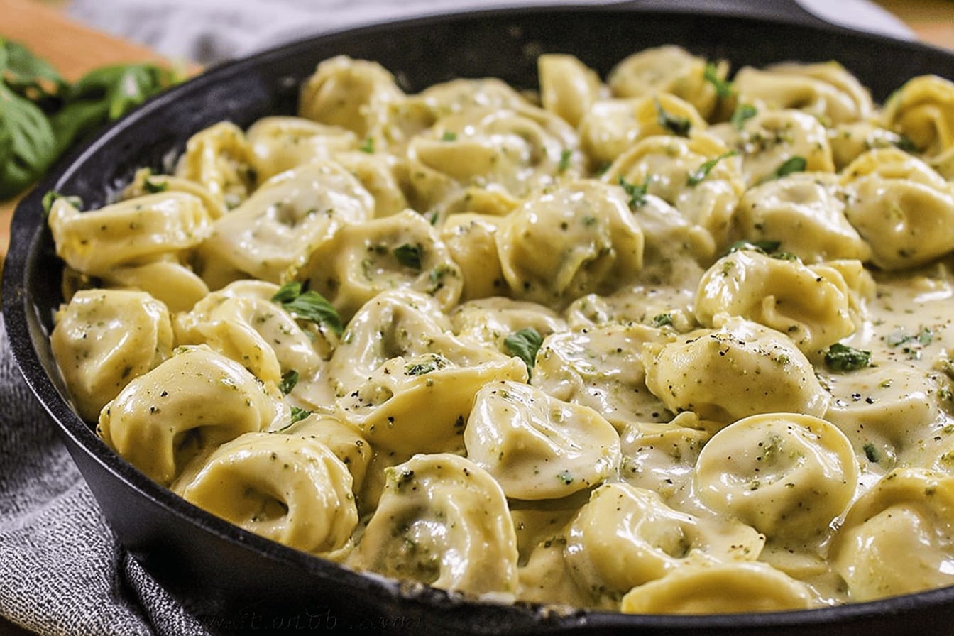 Creamy Pesto Tortellini Recipe Delight