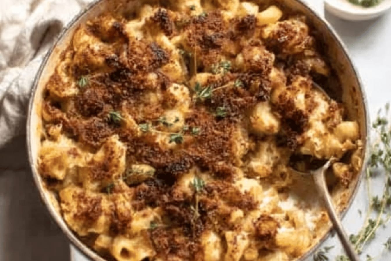 French Onion Mac and Cheese Delight