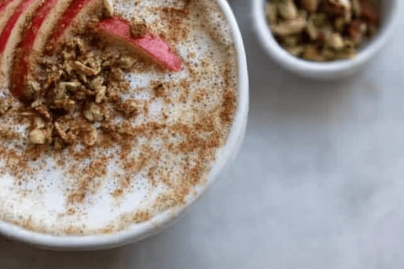 Delicious Apple Cinnamon Oatmeal Latte Recipe