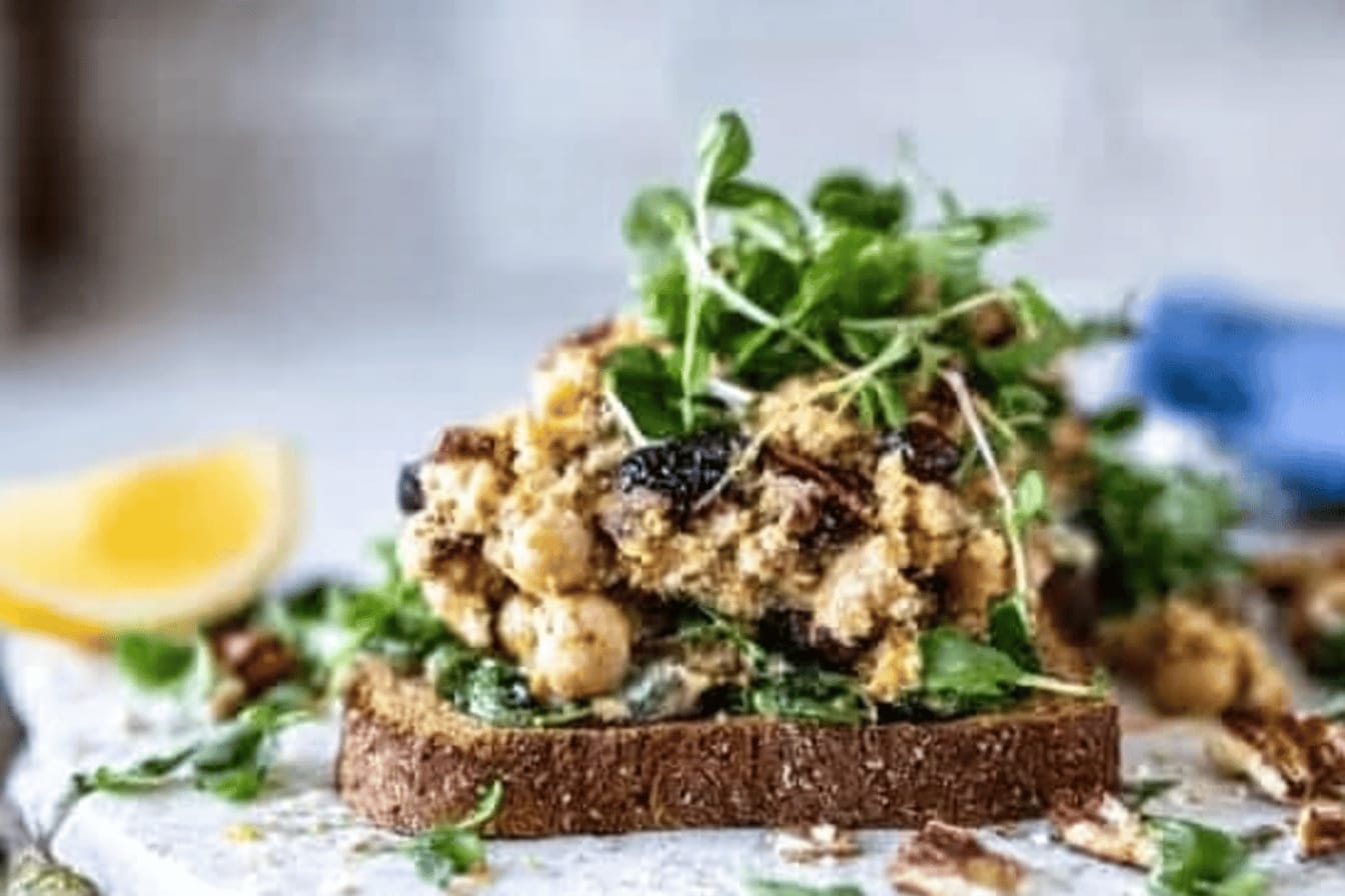 Delicious Smashed Chickpea Salad Recipe