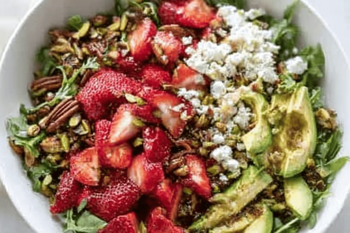 Delicious Strawberry Salad Recipe for Summer