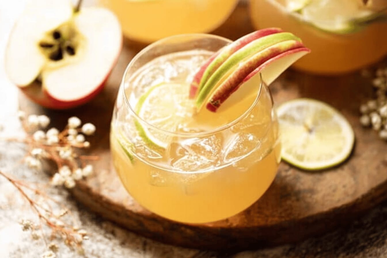 Delicious Apple Pie Punch Recipe for Fall