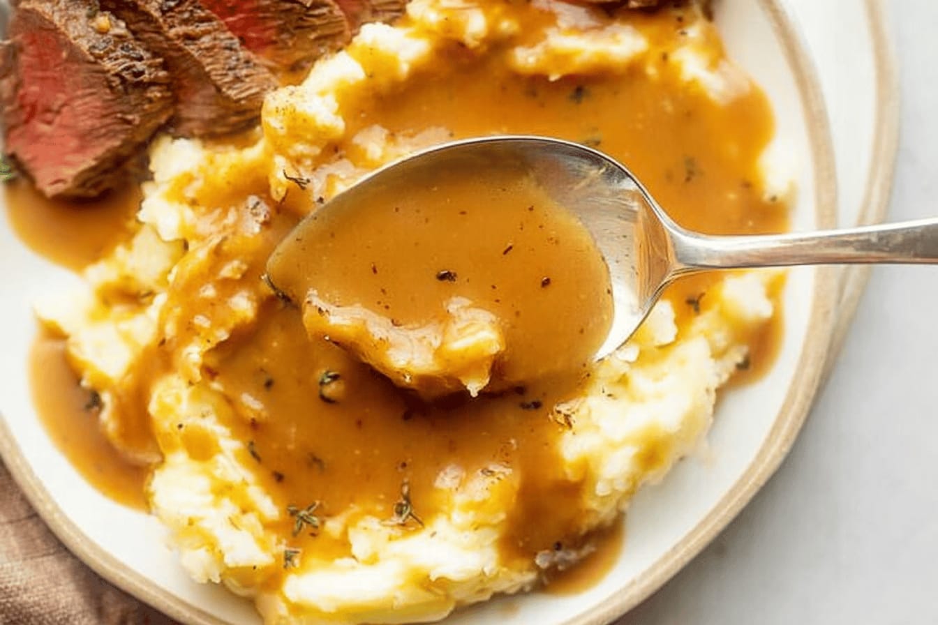 Easy Homemade Brown Gravy Recipe