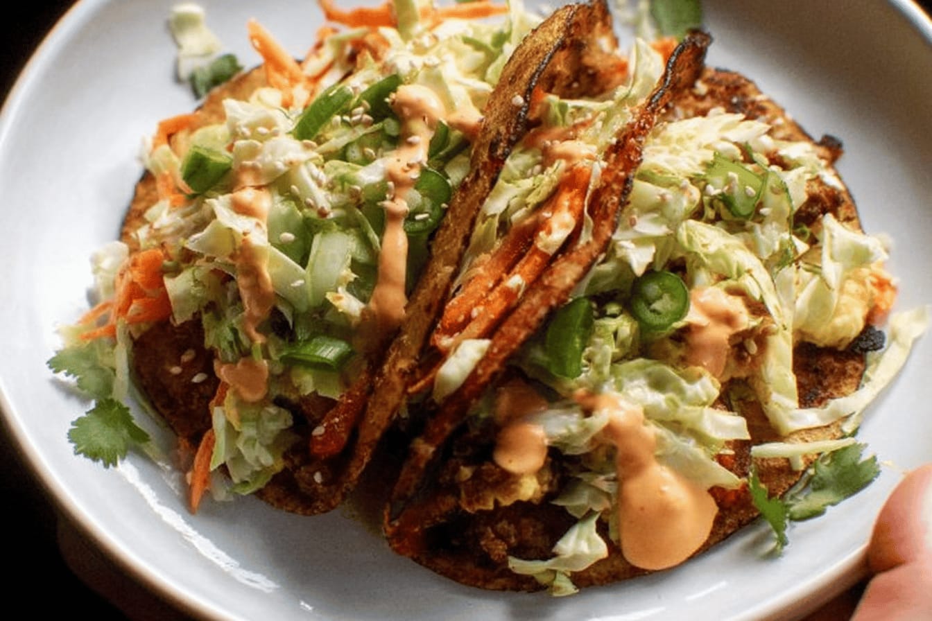 Egg Roll Tacos: A Delicious Fusion Recipe
