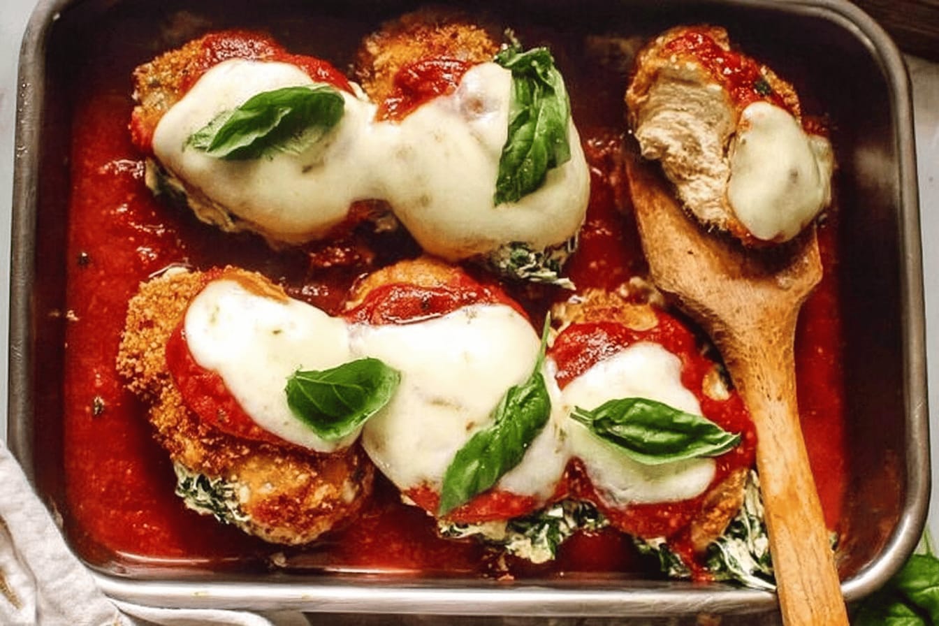 Baked Mozzarella Chicken Rollups Recipe