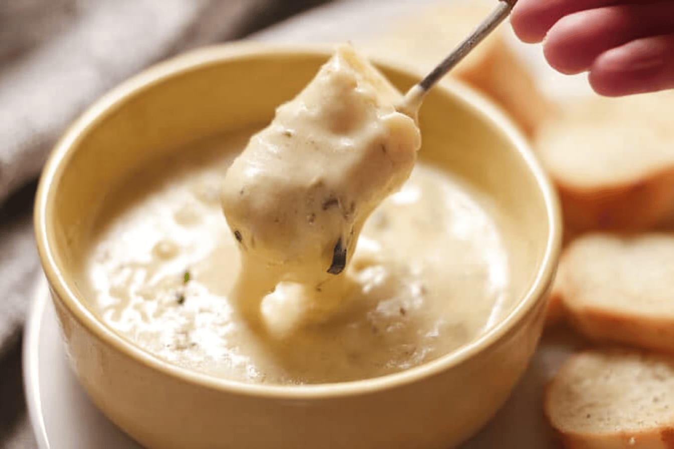 Easy White Wine Fondue Recipe for Any Occasion