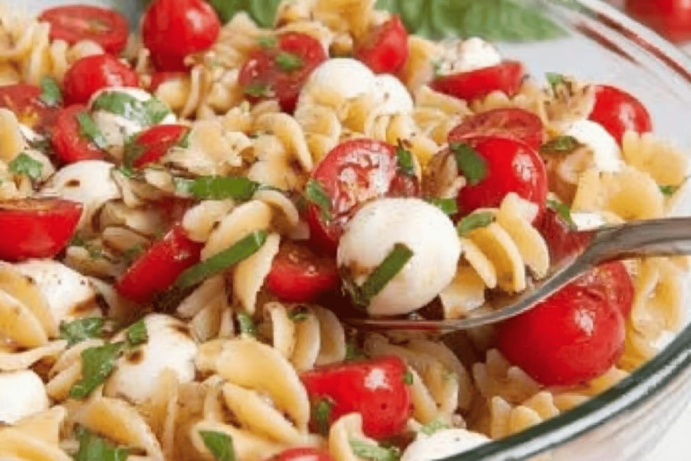 Caprese Pasta Salad Recipe for Summer Bliss