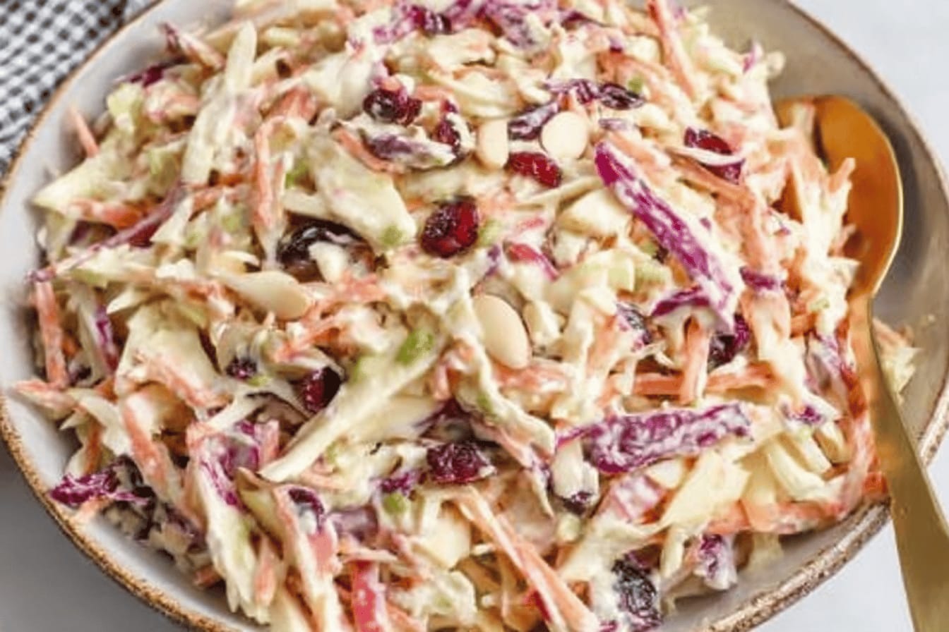 Crunchy Apple Slaw Recipe for Fresh Flavors