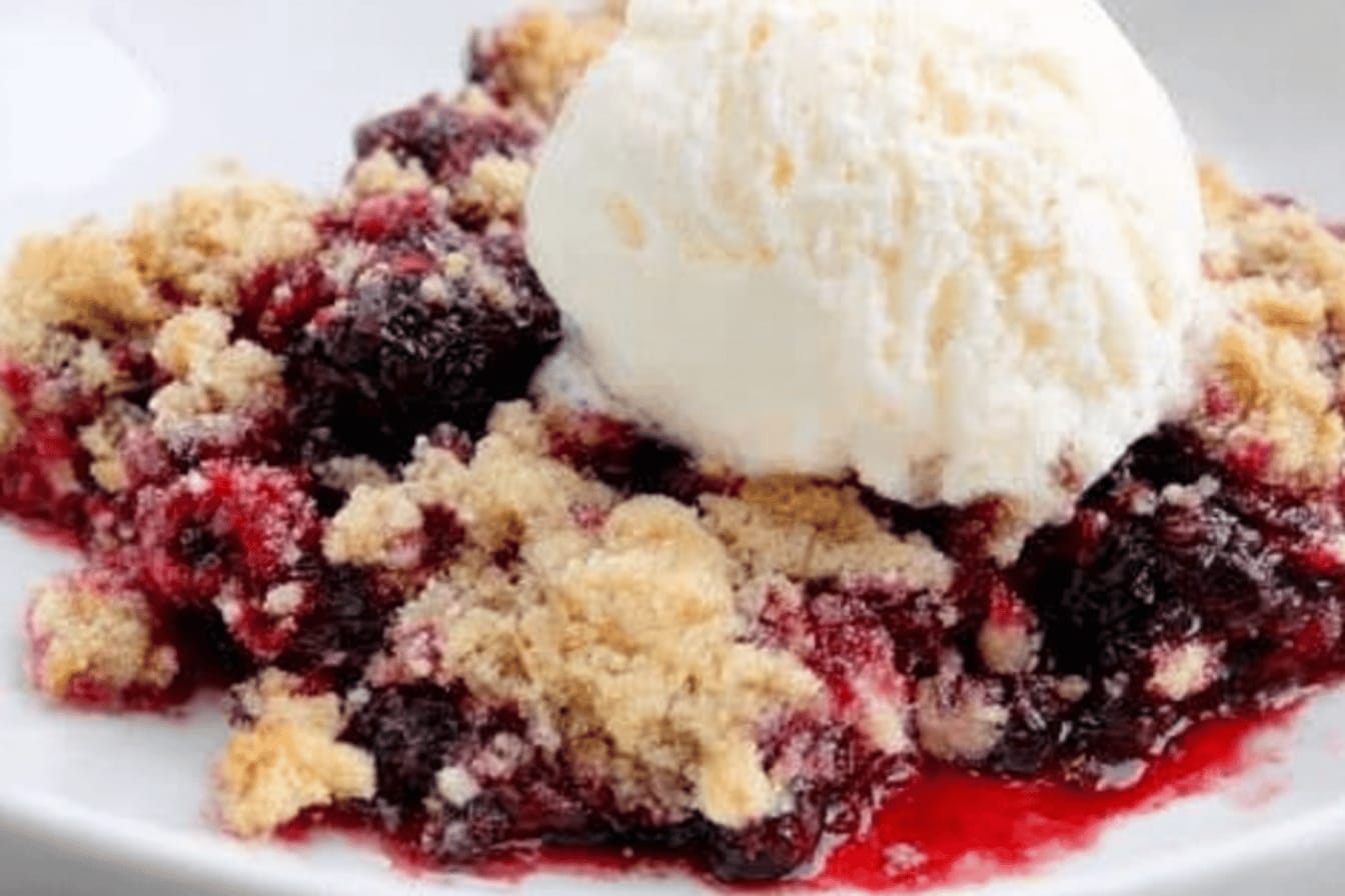Delicious Blackberry Crumble Recipe to Try