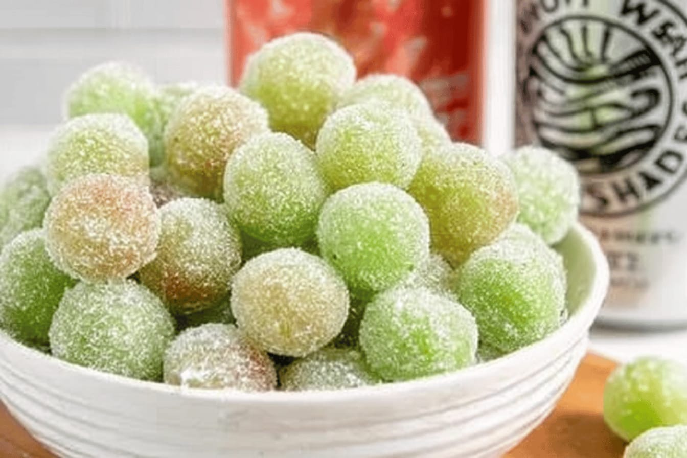 Boozy Grapes: Fun and Easy Party Treat
