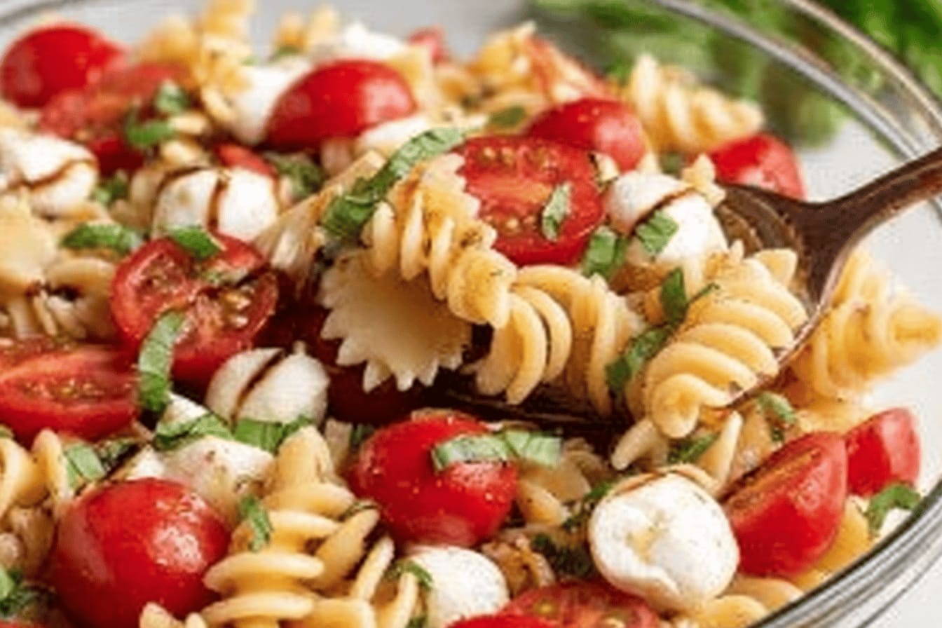 Caprese Pasta Salad Recipe for Summer Bliss