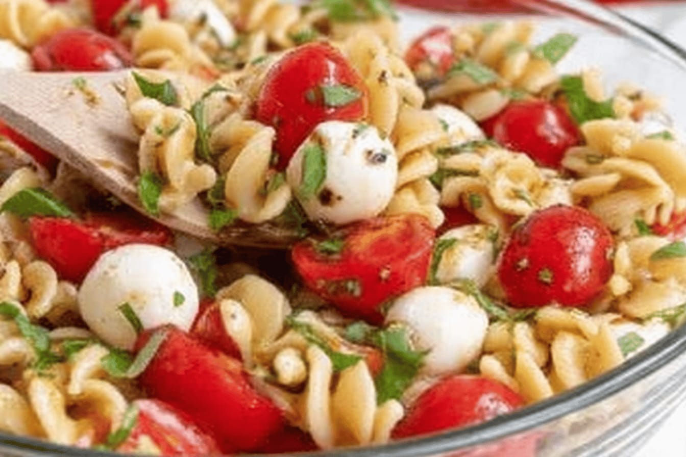 Caprese Pasta Salad Recipe for Summer Freshness