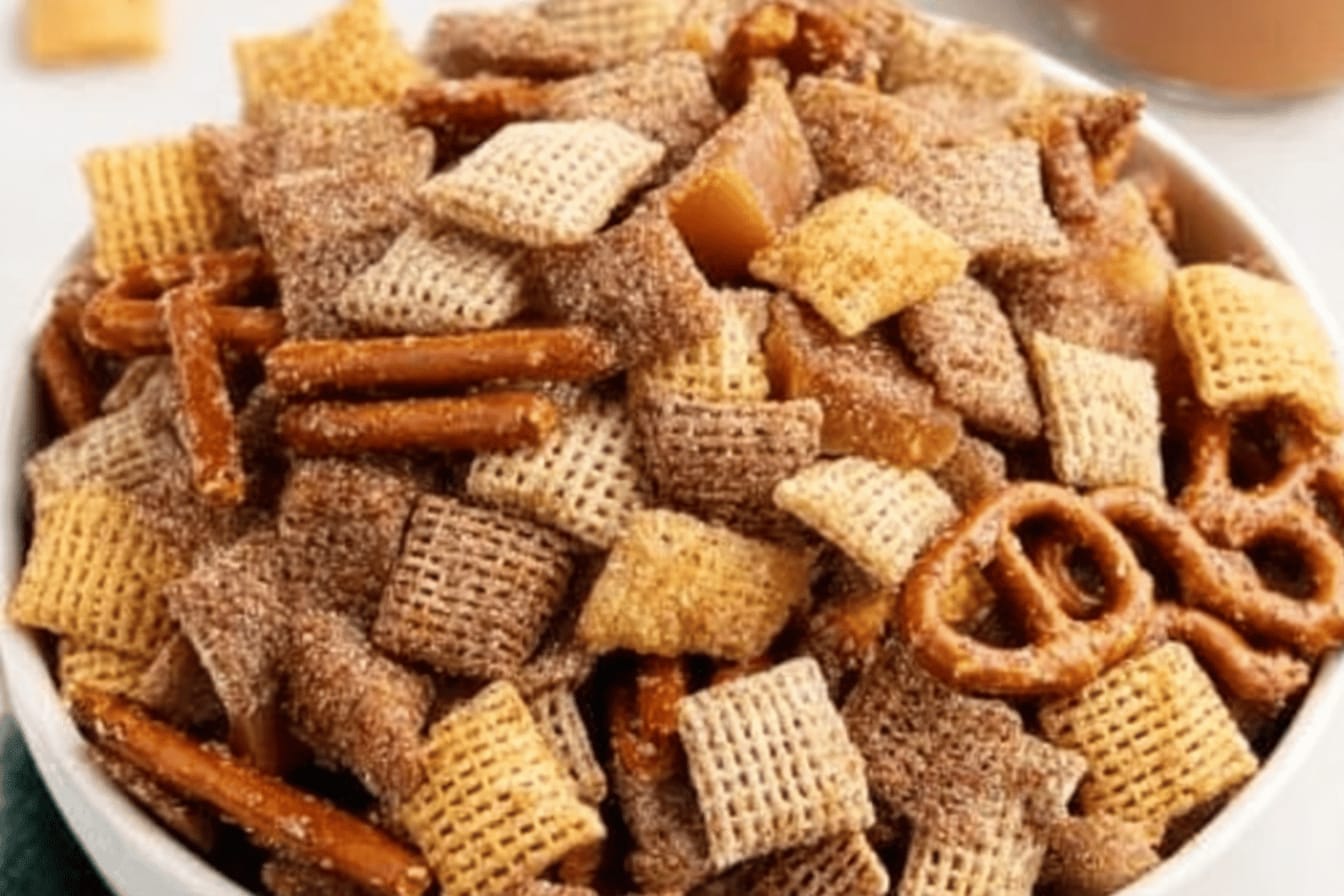 Churro Chex Mix Recipe for Sweet Snacking