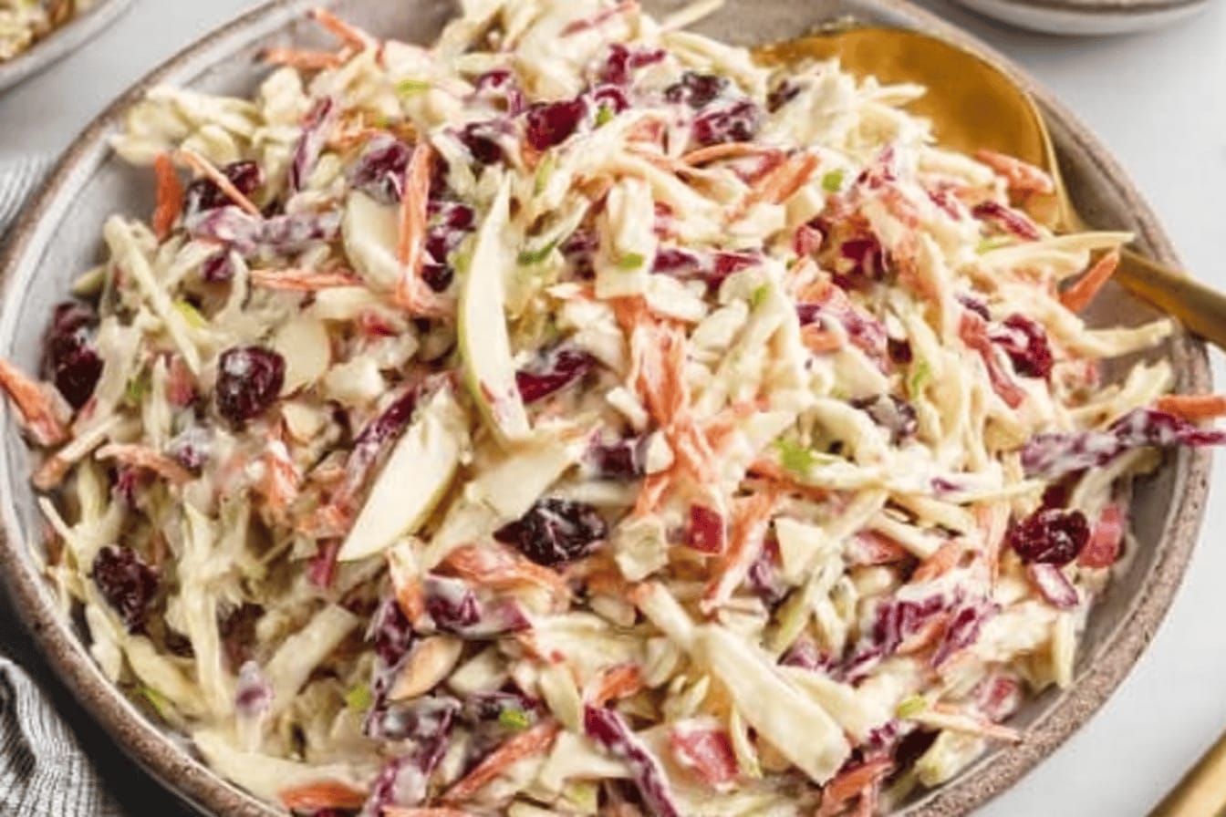 Crunchy Apple Slaw Recipe for Fresh Flavors
