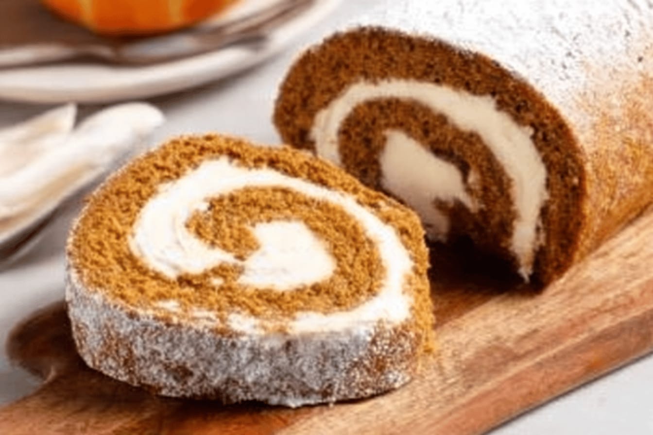 Delicious Pumpkin Roll Recipe for Fall Treats