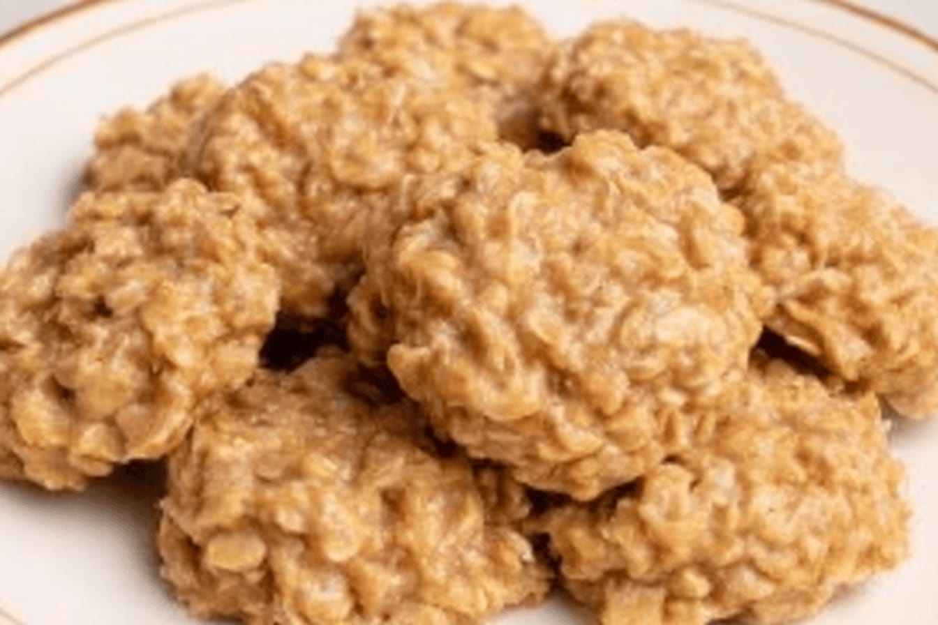 Easy No-Bake Peanut Butter Cookies Recipe