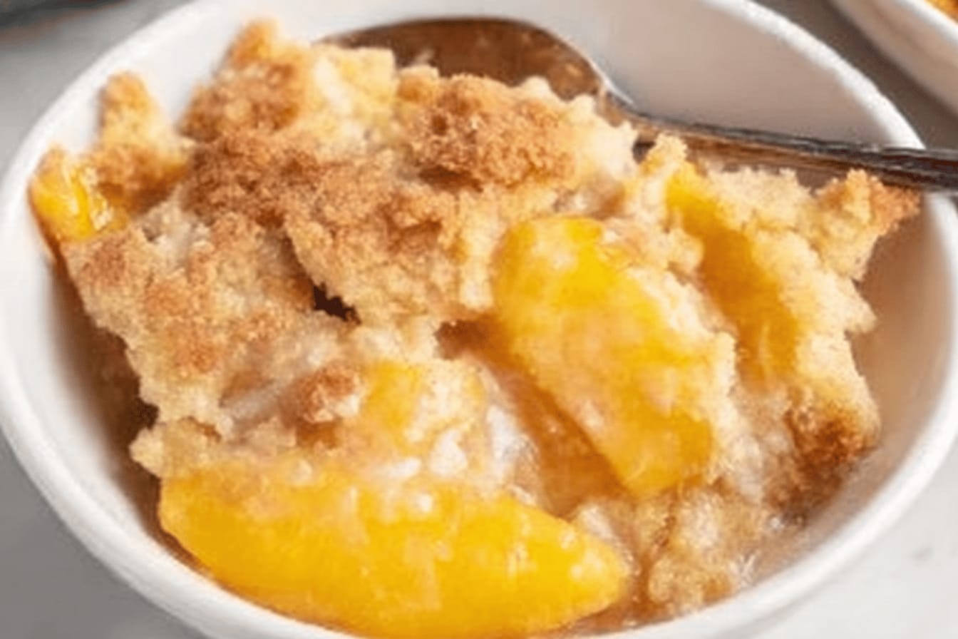 Peach Dump Cake Recipe Delight