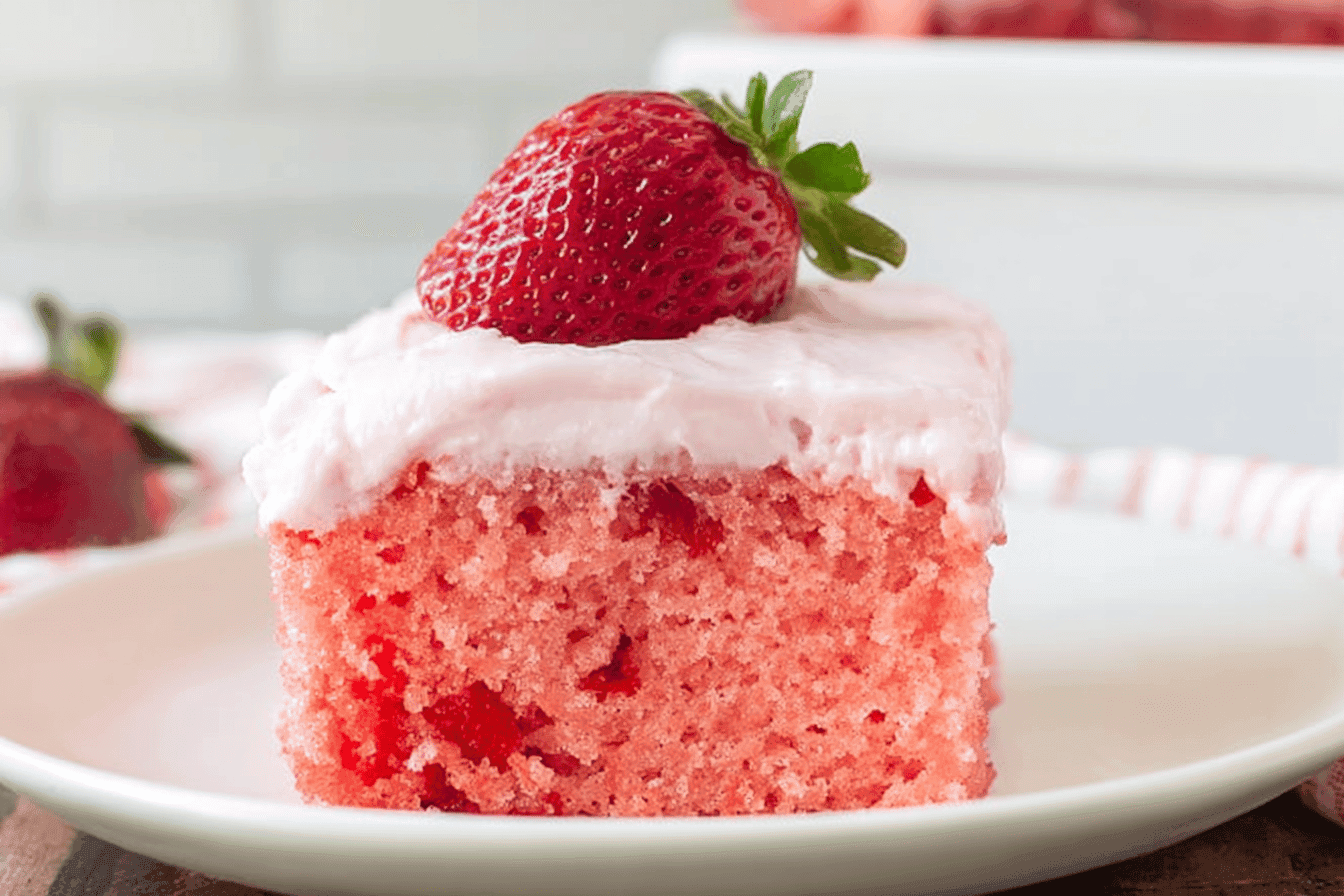 Delicious Strawberry Sheet Cake Recipe