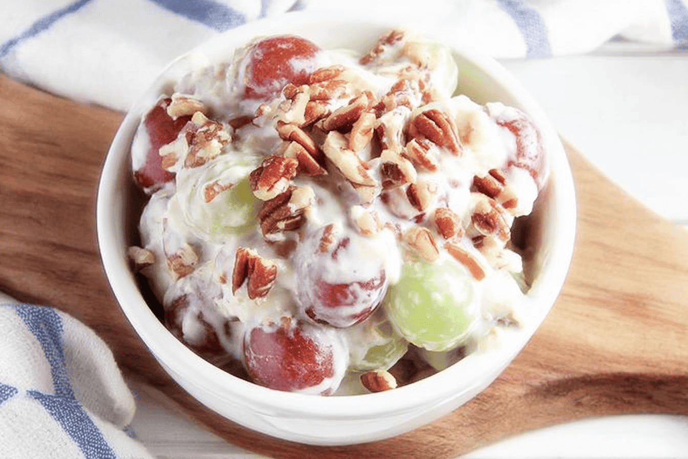 Creamy Grape Salad Recipe for Refreshing Delight