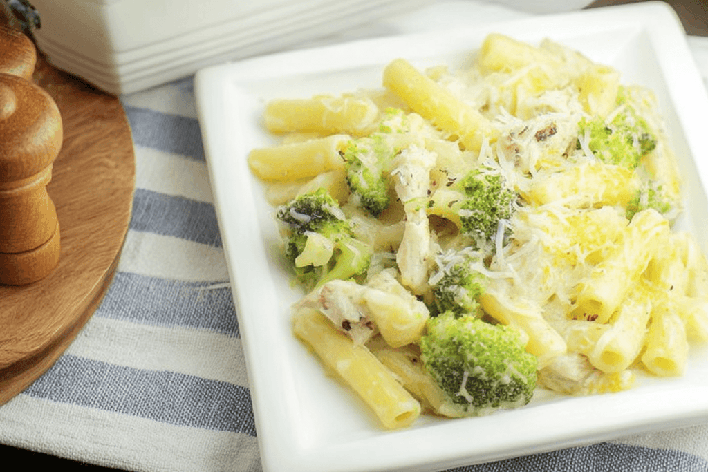Easy Chicken Alfredo Casserole Recipe