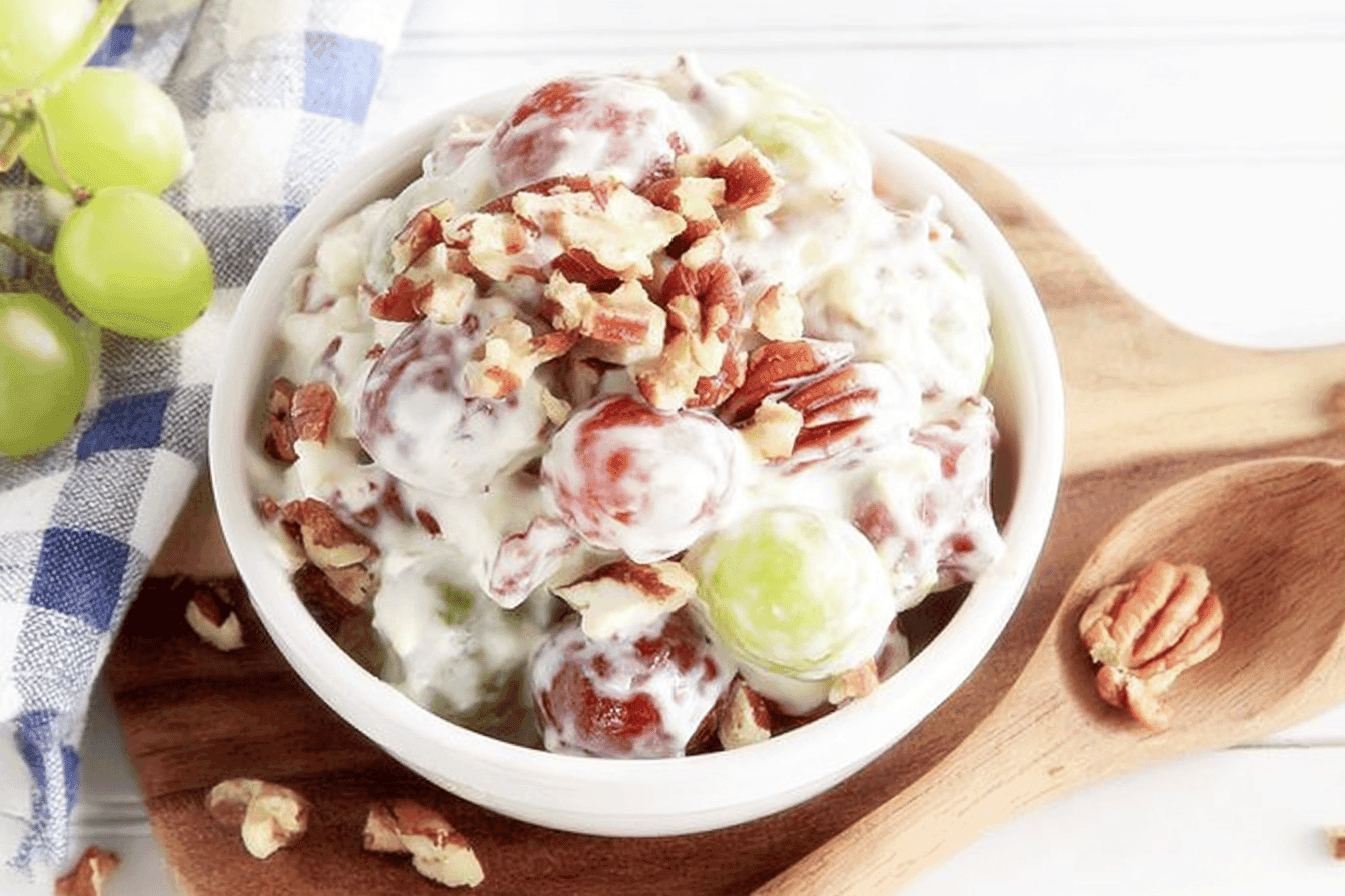 Creamy Grape Salad Recipe for Refreshing Delight