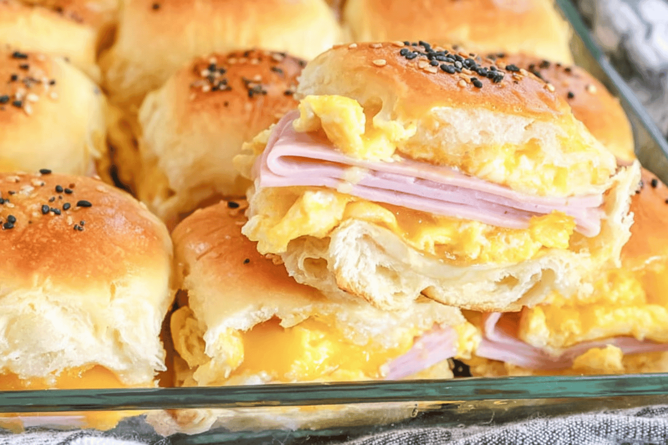 Hawaiian Roll Breakfast Sliders Recipe