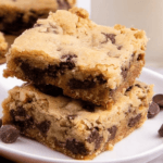 Delicious Chocolate Chip Cookie Bars Recipe