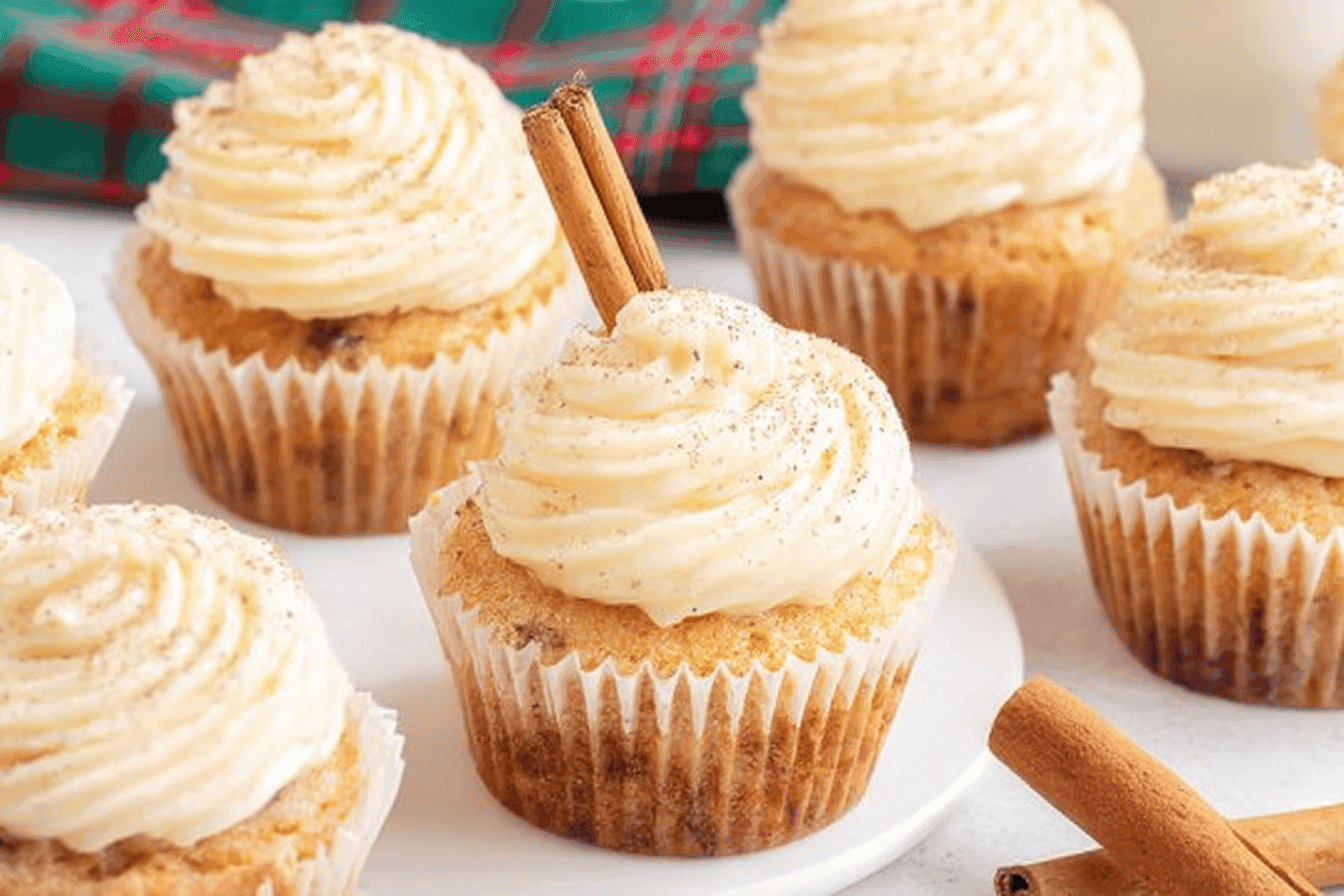 Delicious Eggnog Cupcakes Recipe for Holidays