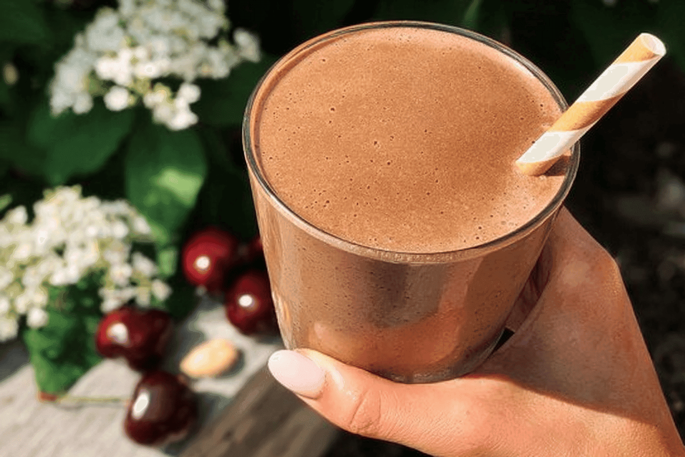 Chocolate Cherry Smoothie Recipe for Refreshing Flavor